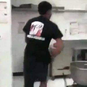 Meet your Posher, Ernesto